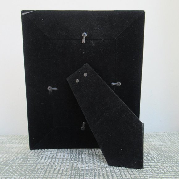 Beautiful Vintage Ornated Wood Picture Gilt Frame 9" x 11" for a 5" x 7" Picture - Picture 8 of 8